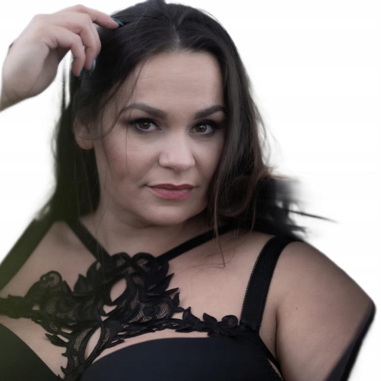 BLACKBRA BLAIR CZARNY OZDOBA DEKOLDU XL / 3XL